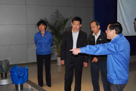 cippe走進(jìn)江漢油田 高層會談探索深入合作(圖3) cippe走進(jìn)江漢油田 高層會談探索深入合作(圖3)