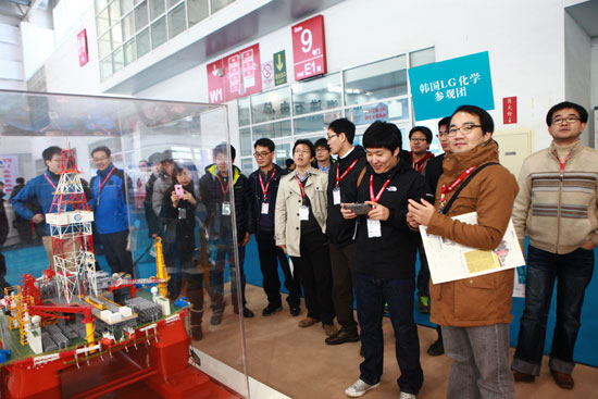 Korea LG Chem Visits cippe2012(圖1)