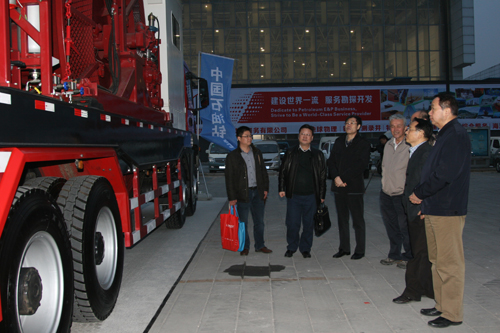 LG360/50型連續(xù)管作業(yè)機獲cippe2014展品創(chuàng)新金獎(圖5)