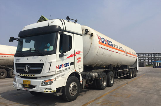 天然氣分公司青島LNG接收站LNG裝車(chē)外輸突破100萬(wàn)噸(圖1) 天然氣分公司青島LNG接收站LNG裝車(chē)外輸突破100萬(wàn)噸(圖1)