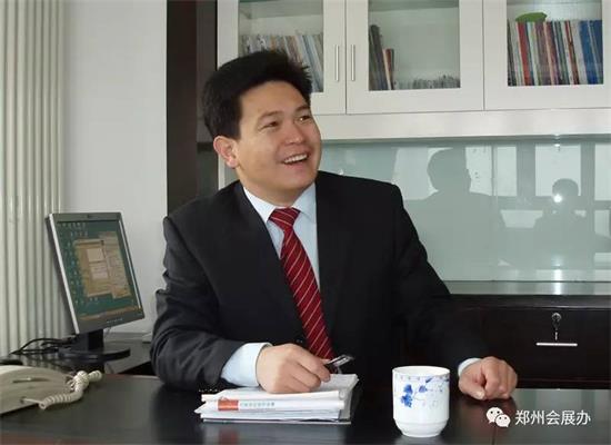 詩書氣度 家國情懷——訪振威展覽股份董事長張學(xué)山(圖2) 詩書氣度 家國情懷——訪振威展覽股份董事長張學(xué)山(圖2)