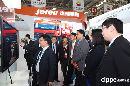 杰瑞發(fā)揮一體化產(chǎn)業(yè)優(yōu)勢 助力油田降本增效(圖2) 杰瑞發(fā)揮一體化產(chǎn)業(yè)優(yōu)勢 助力油田降本增效(圖2)